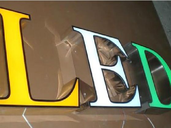 灵宝介绍LED招牌的基础知识。